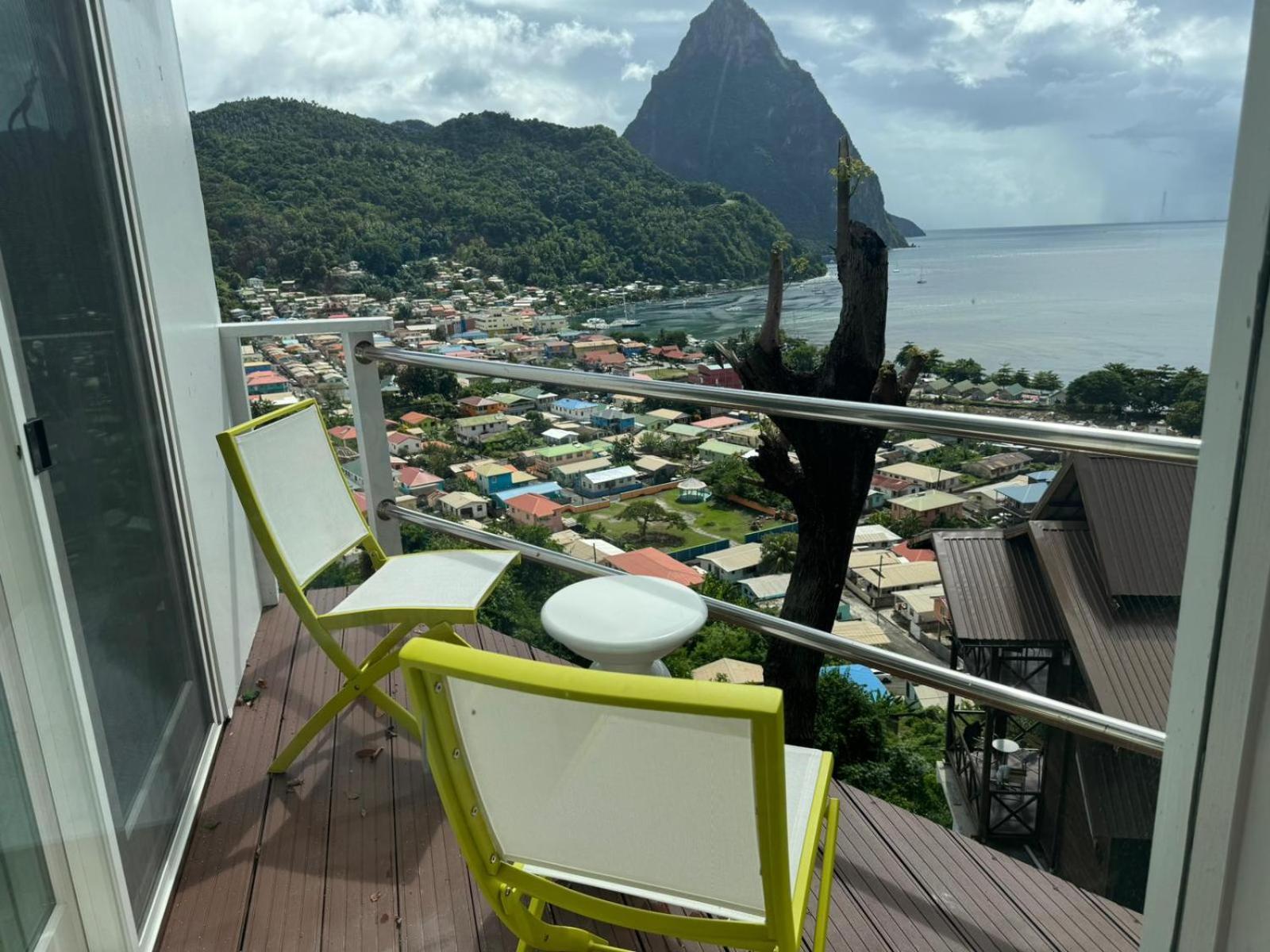 Green Fig Resort & Spa Soufrière エクステリア 写真