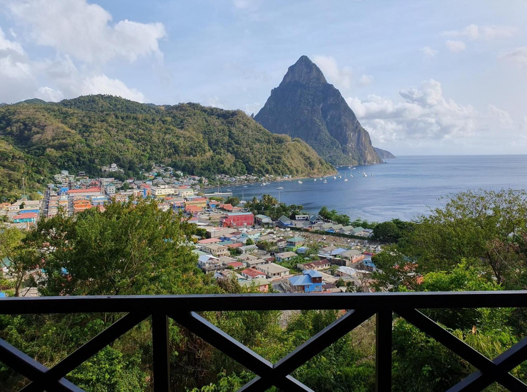 Green Fig Resort & Spa Soufrière エクステリア 写真