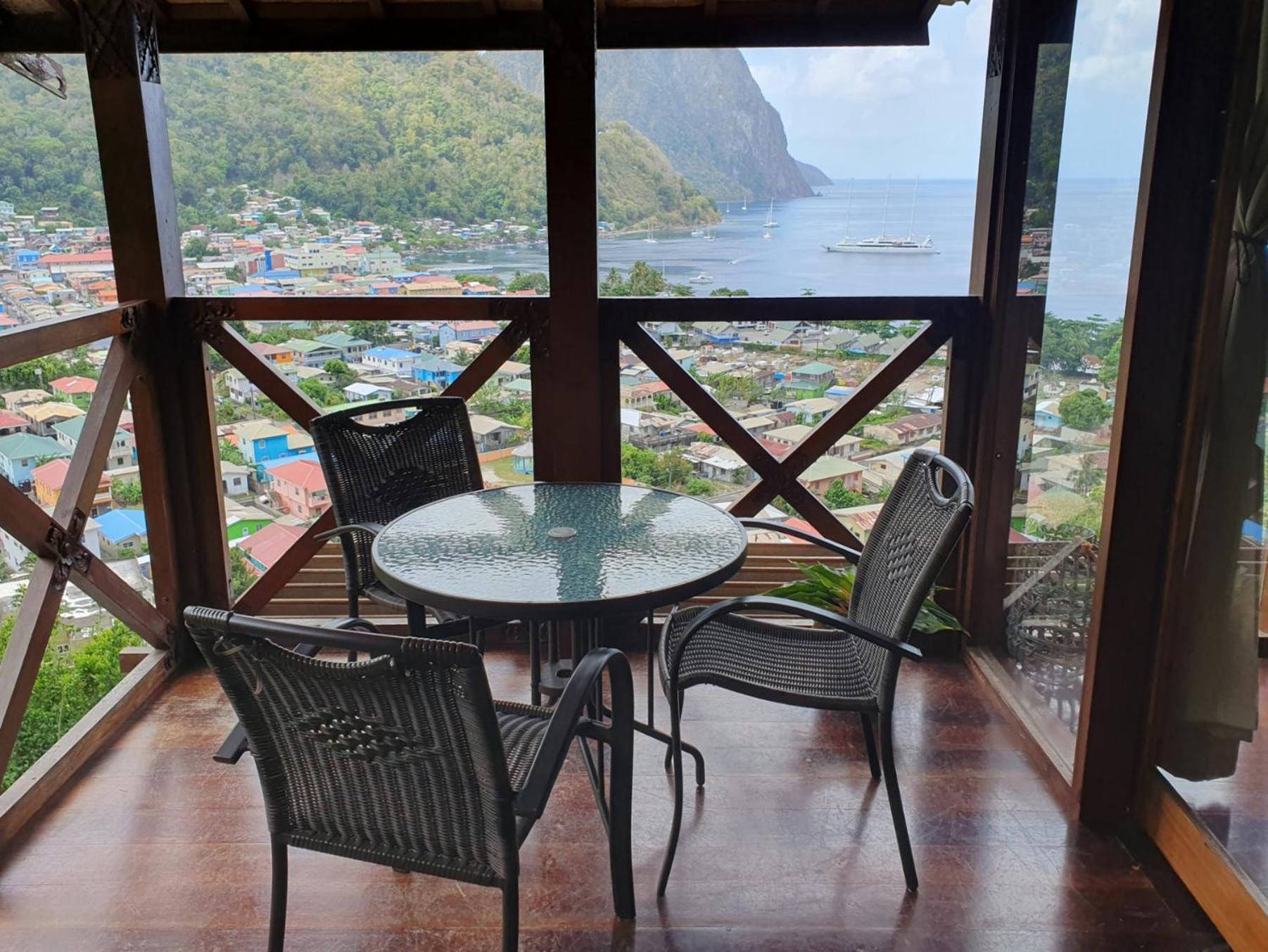 Green Fig Resort & Spa Soufrière エクステリア 写真